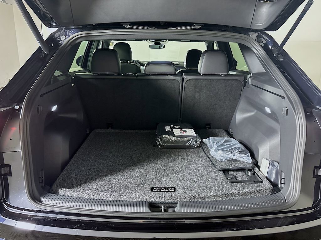 New 2025 Volkswagen Atlas Cross Sport SE image 21