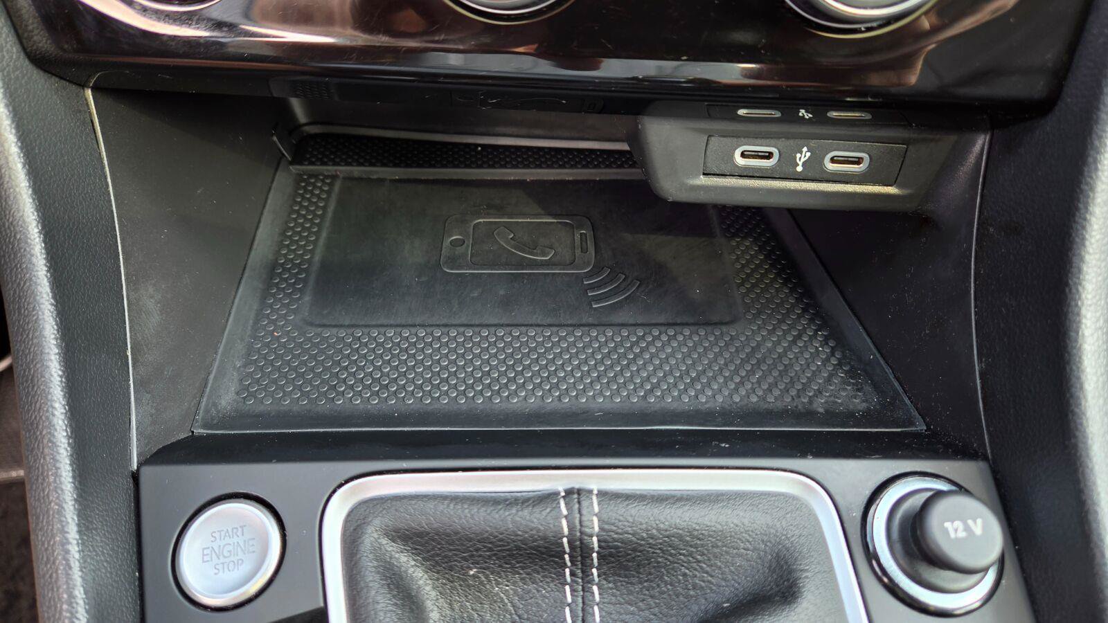 Certified 2023 Volkswagen Jetta SEL FWD image 38