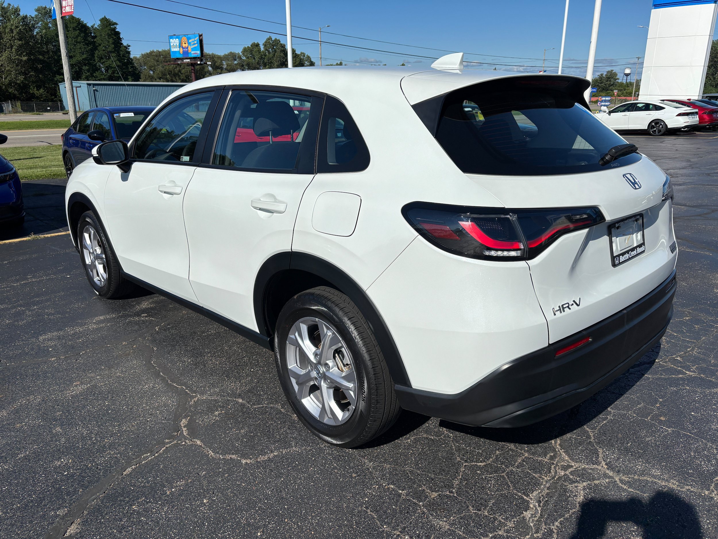 Certified 2024 Honda HR-V LX image 8