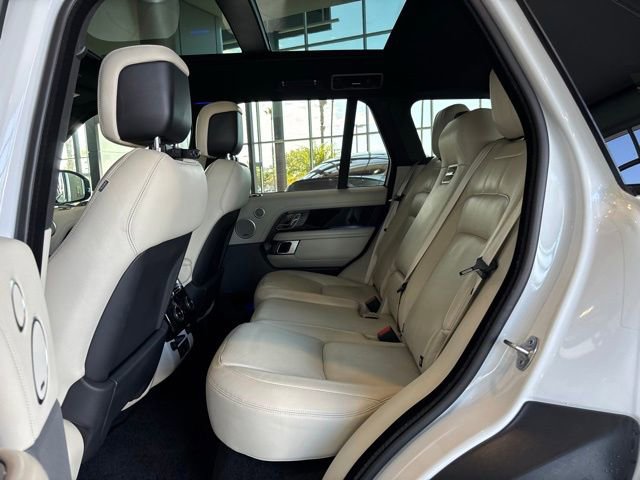 Used 2022 Land Rover Range Rover Westminster Edition image 12