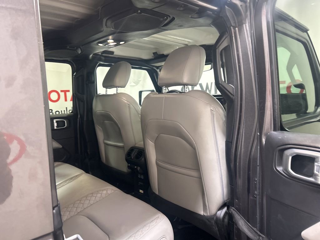 Used 2021 Jeep Wrangler Unlimited Sahara image 15