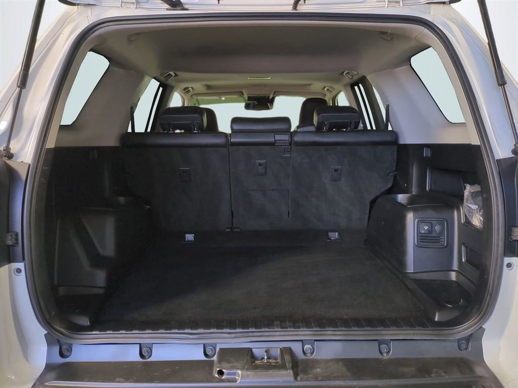 Used 2020 Toyota 4Runner Venture w/ Moonroof Package image 14