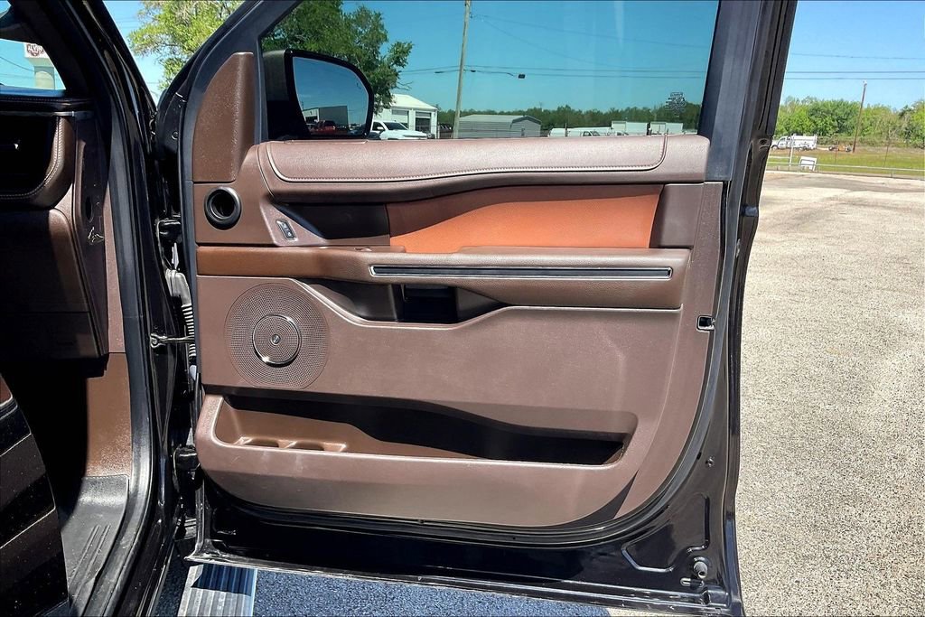 Used 2024 Ford Expedition King Ranch RWD image 29