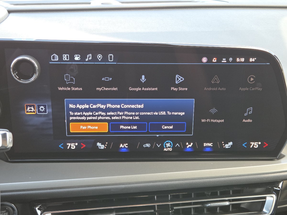 New 2027 Chevrolet Traverse LT w/ Sun and Wheel Package AWD/4WD image 6