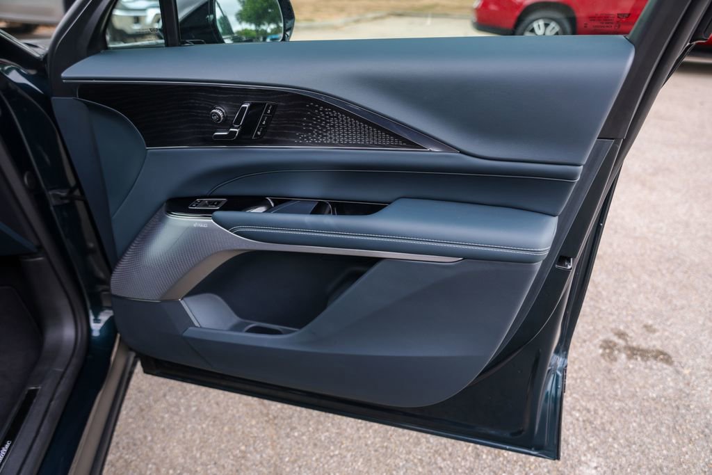 Certified 2024 Cadillac Lyriq Luxury w/ Nappa Leather Package image 28