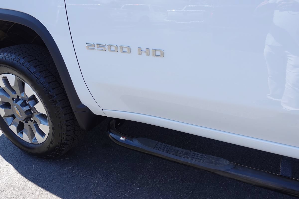 Used 2025 Chevrolet Silverado 2500 Custom w/ Custom Value Package AWD/4WD image 13