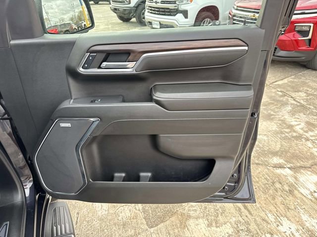 Used 2024 GMC Sierra 1500 SLT image 32