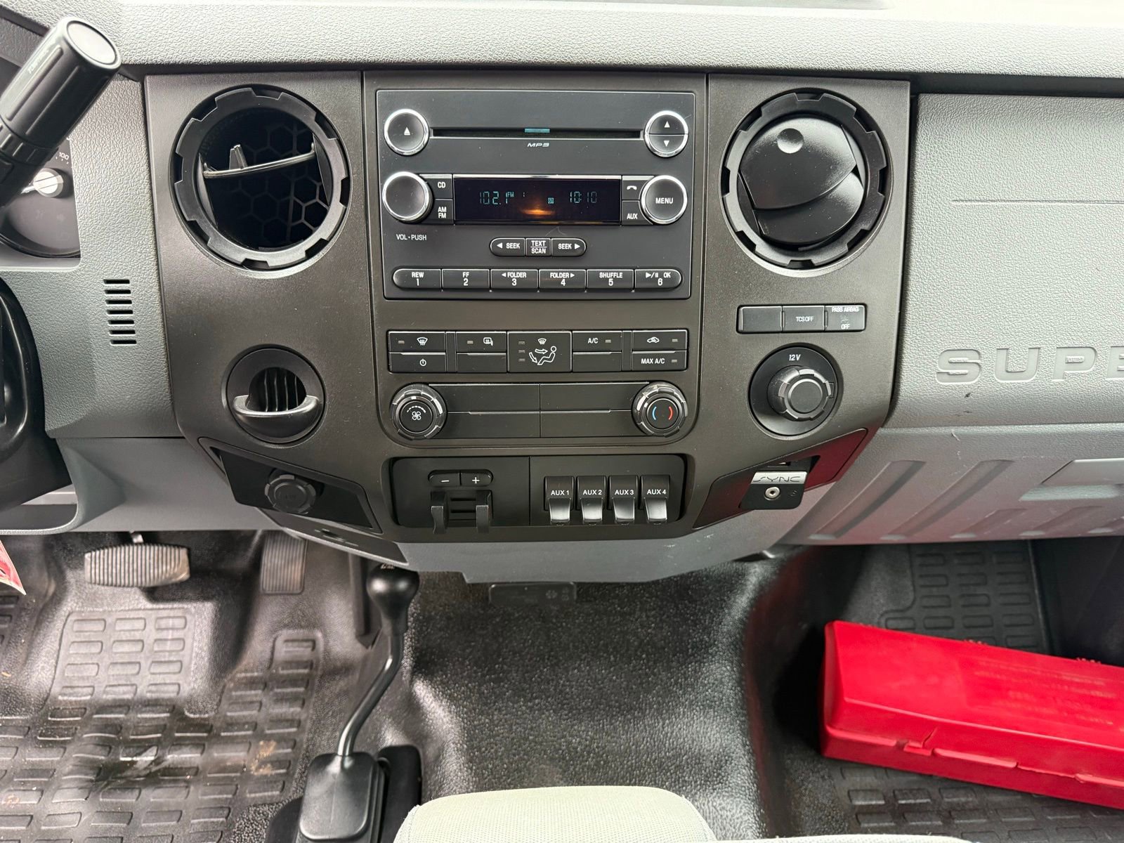 Used 2016 Ford F550 4x4 Regular Cab Super Duty image 8