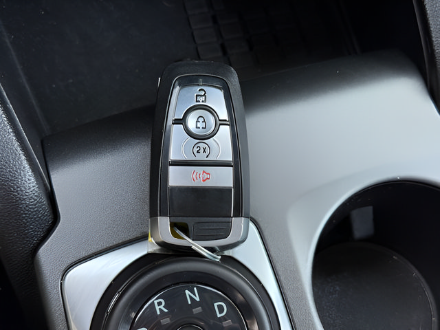 Certified 2025 Ford Bronco Sport Outer Banks w/ Outer Banks Tech Package+ AWD/4WD image 15