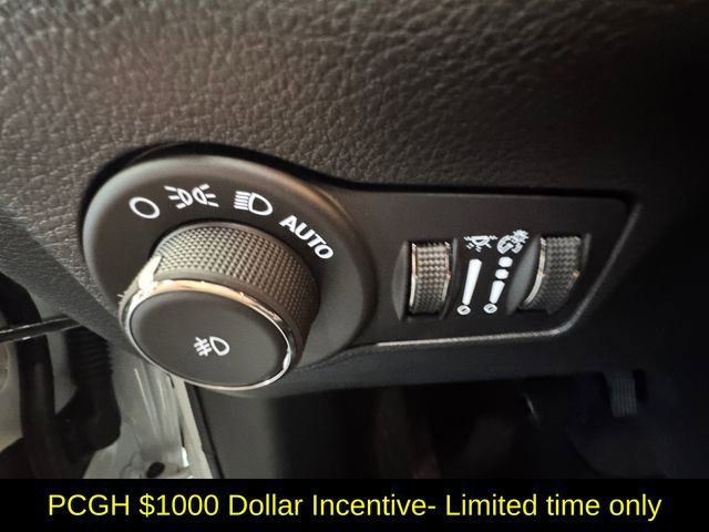 New 2026 Jeep Compass Limited image 21