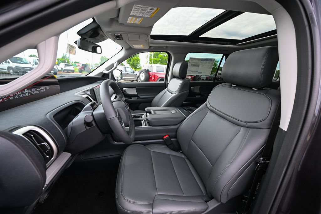 New 2026 Ford Expedition Active AWD/4WD image 17