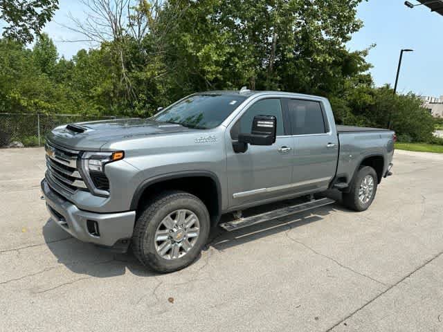 Used 2024 Chevrolet Silverado 2500 High Country w/ High Country Premium Package AWD/4WD image 15