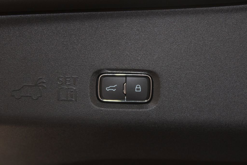 New 2026 Ford Expedition Max Platinum image 17