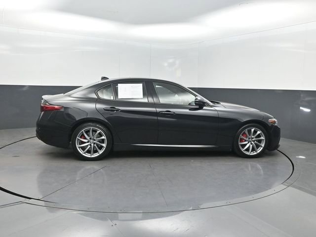 Used 2023 Alfa Romeo Giulia Sprint RWD image 31