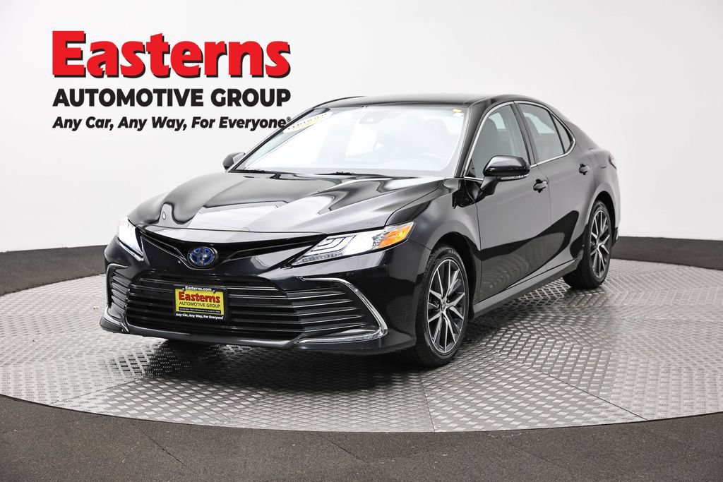 Used 2022 Toyota Camry XLE