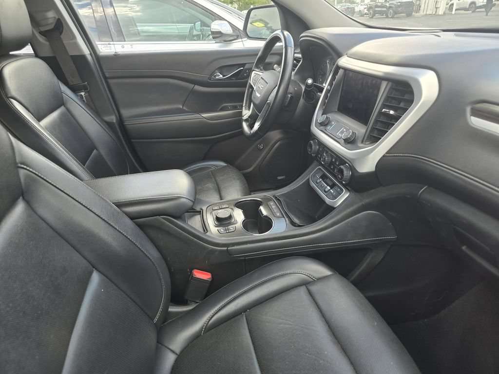Used 2023 GMC Acadia SLT FWD image 12