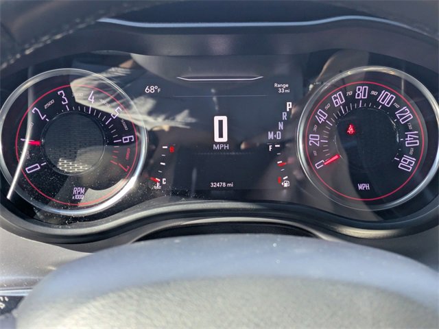 Used 2022 Dodge Challenger SXT image 19