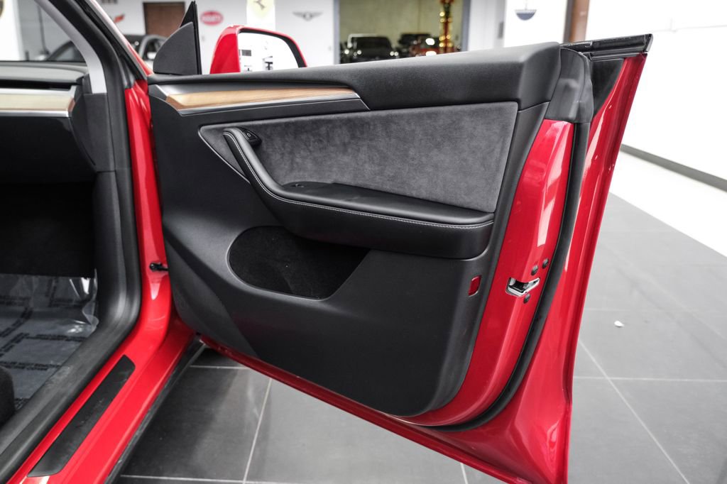 Used 2023 Tesla Model Y Long Range AWD/4WD image 41