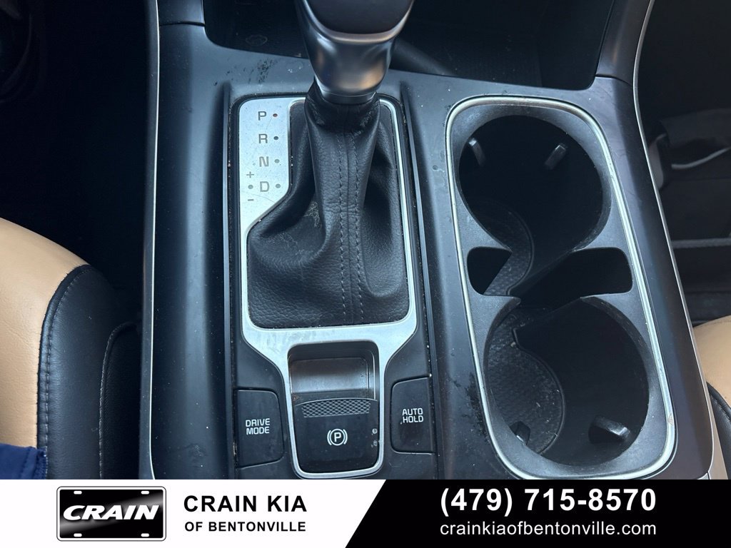 Certified 2024 Kia Carnival LX FWD image 22