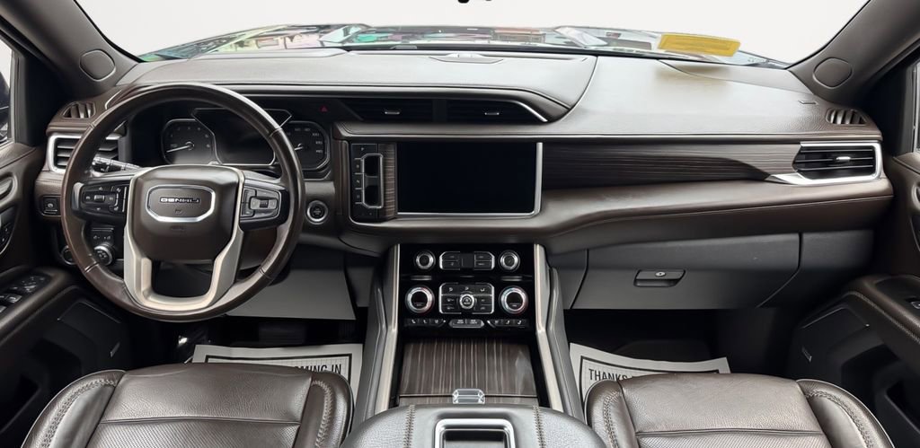 Used 2021 GMC Yukon XL Denali w/ Denali Ultimate Package AWD/4WD image 16