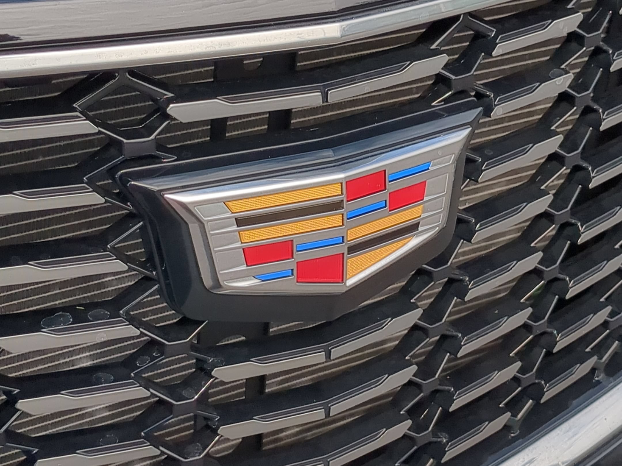 Certified 2023 Cadillac XT4 Luxury w/ Cold Weather Package FWD image 28