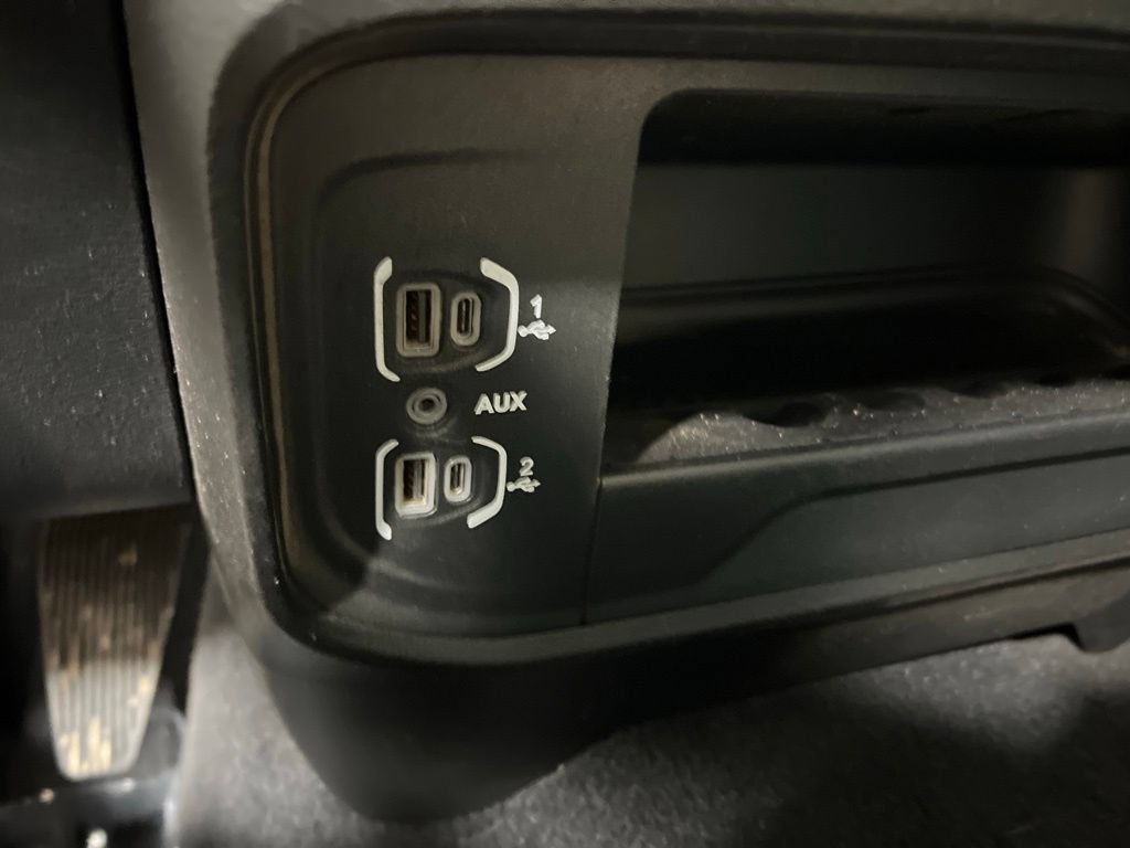 Used 2024 RAM 2500 Laramie w/ Safety Group AWD/4WD image 35
