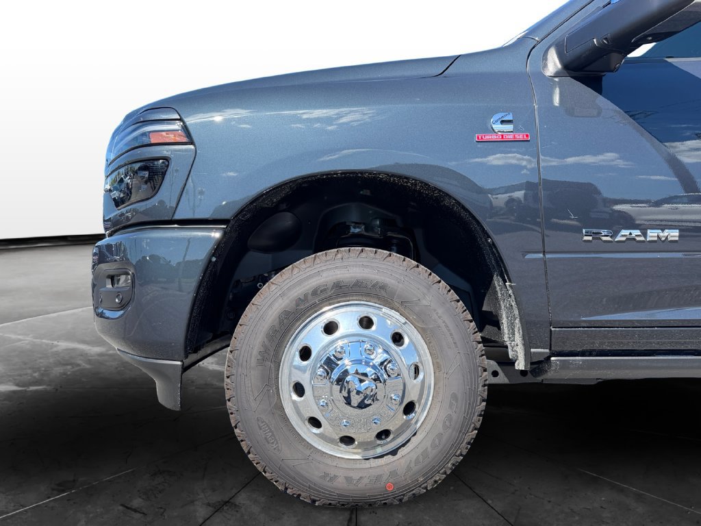 New 2026 RAM 3500 Laramie AWD/4WD image 14