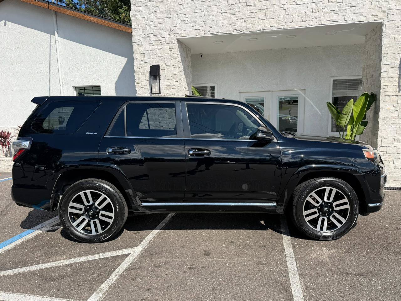 Used 2014 Toyota 4Runner Limited RWD image 18