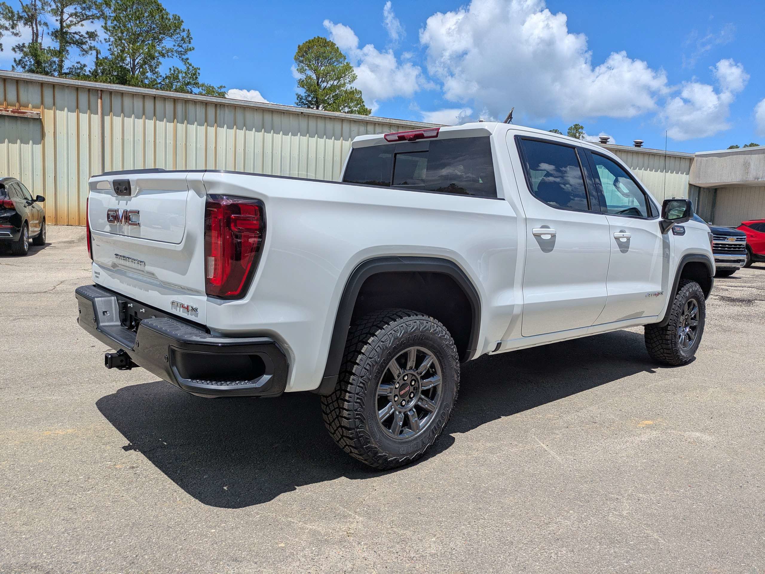 New 2026 GMC Sierra 1500 AT4X AWD/4WD image 4