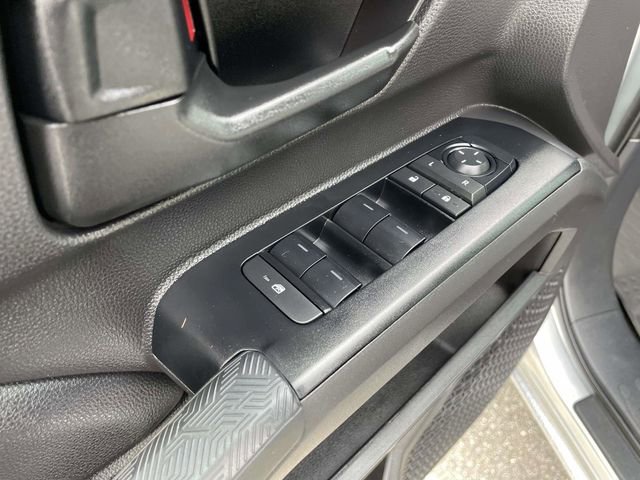 Used 2025 Toyota Tacoma SR5 image 18