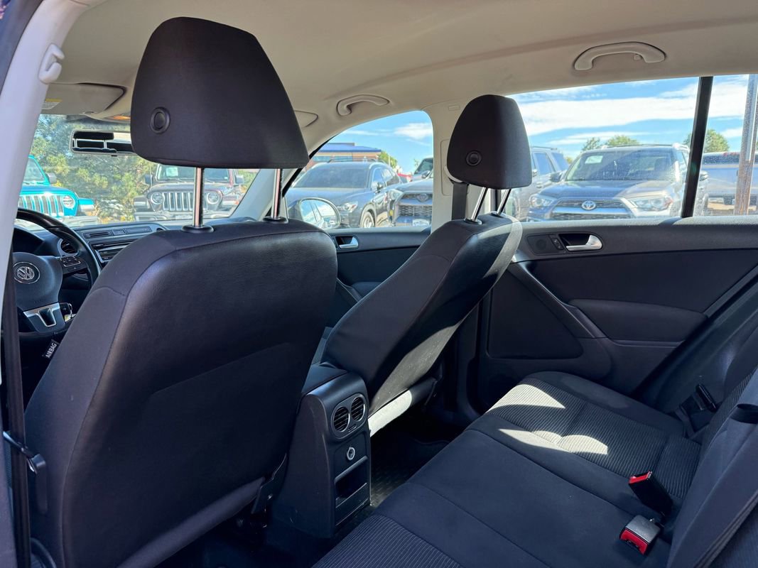 Used 2013 Volkswagen Tiguan S image 17