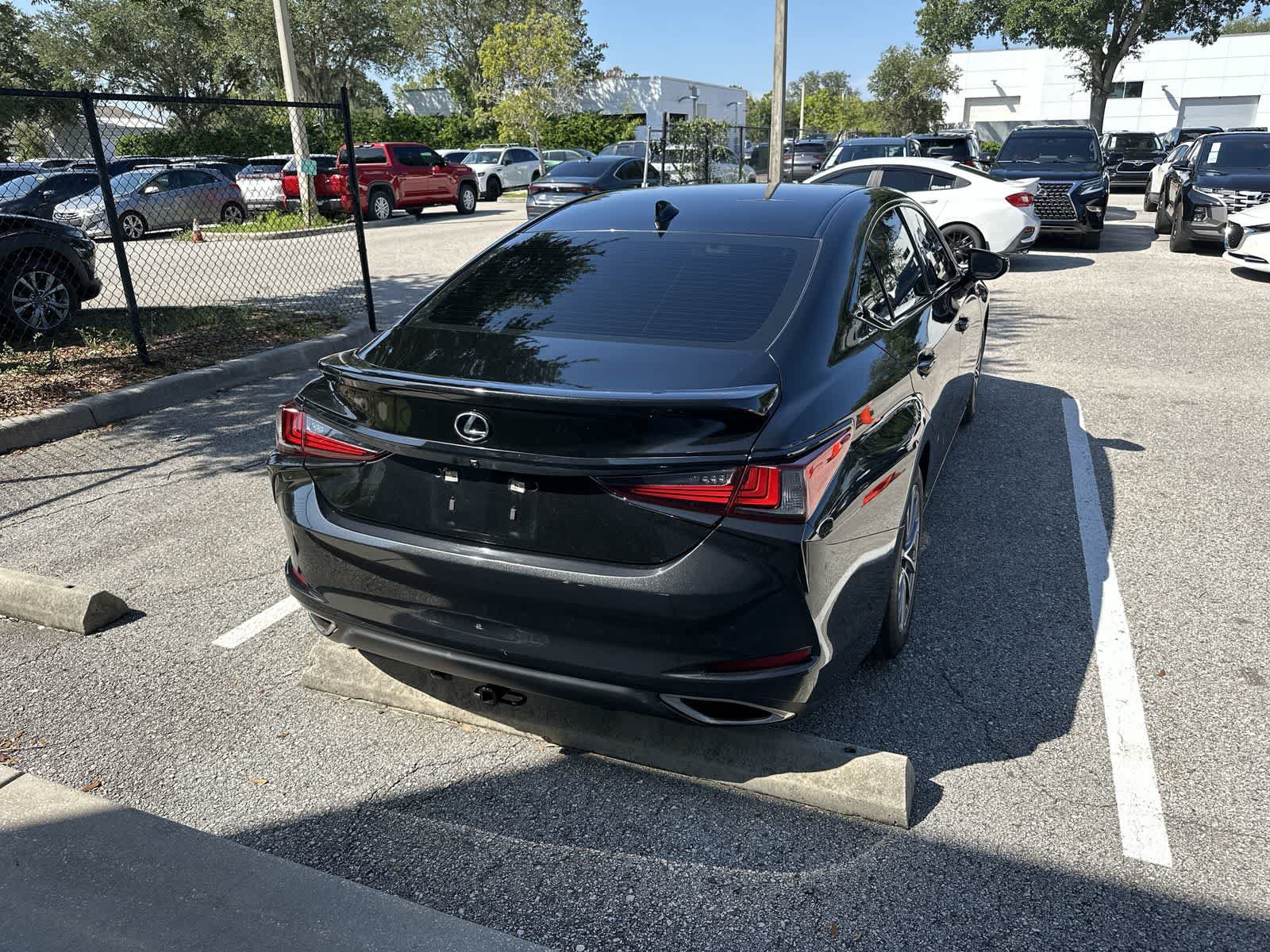 Used 2022 Lexus ES 350 w/ Accessory Package 2 FWD image 7