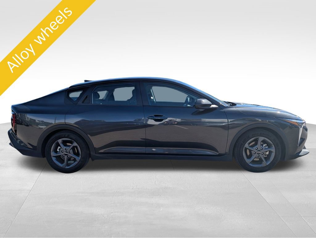 Certified 2025 Kia K4 LXS image 7