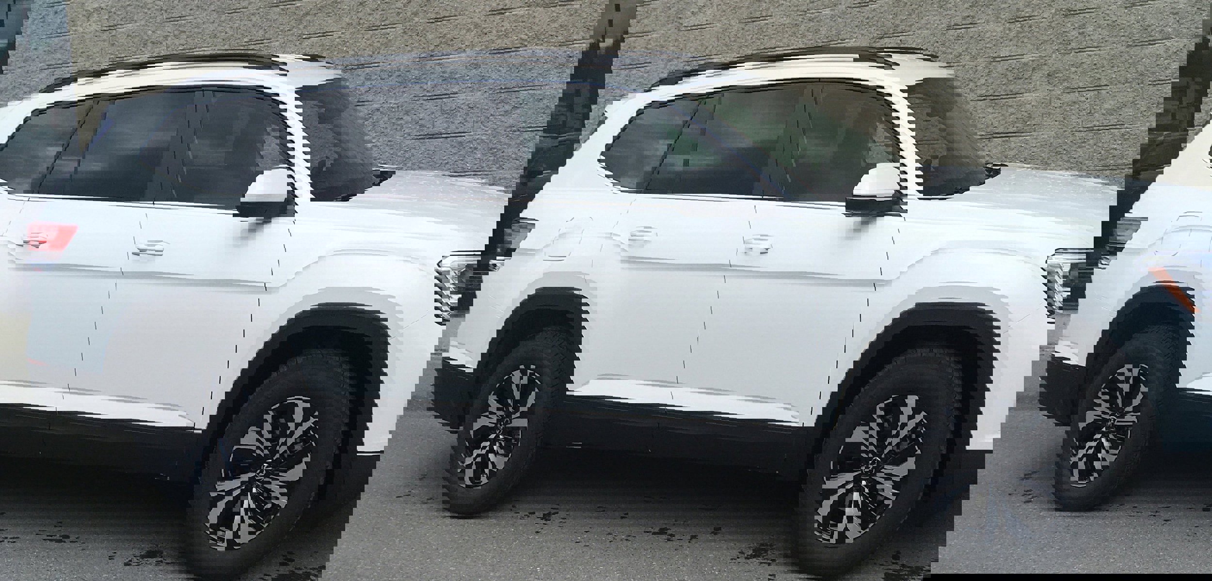 New 2026 Volkswagen Atlas SE image 3