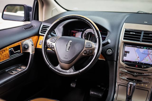 Used 2013 Lincoln MKX AWD image 21