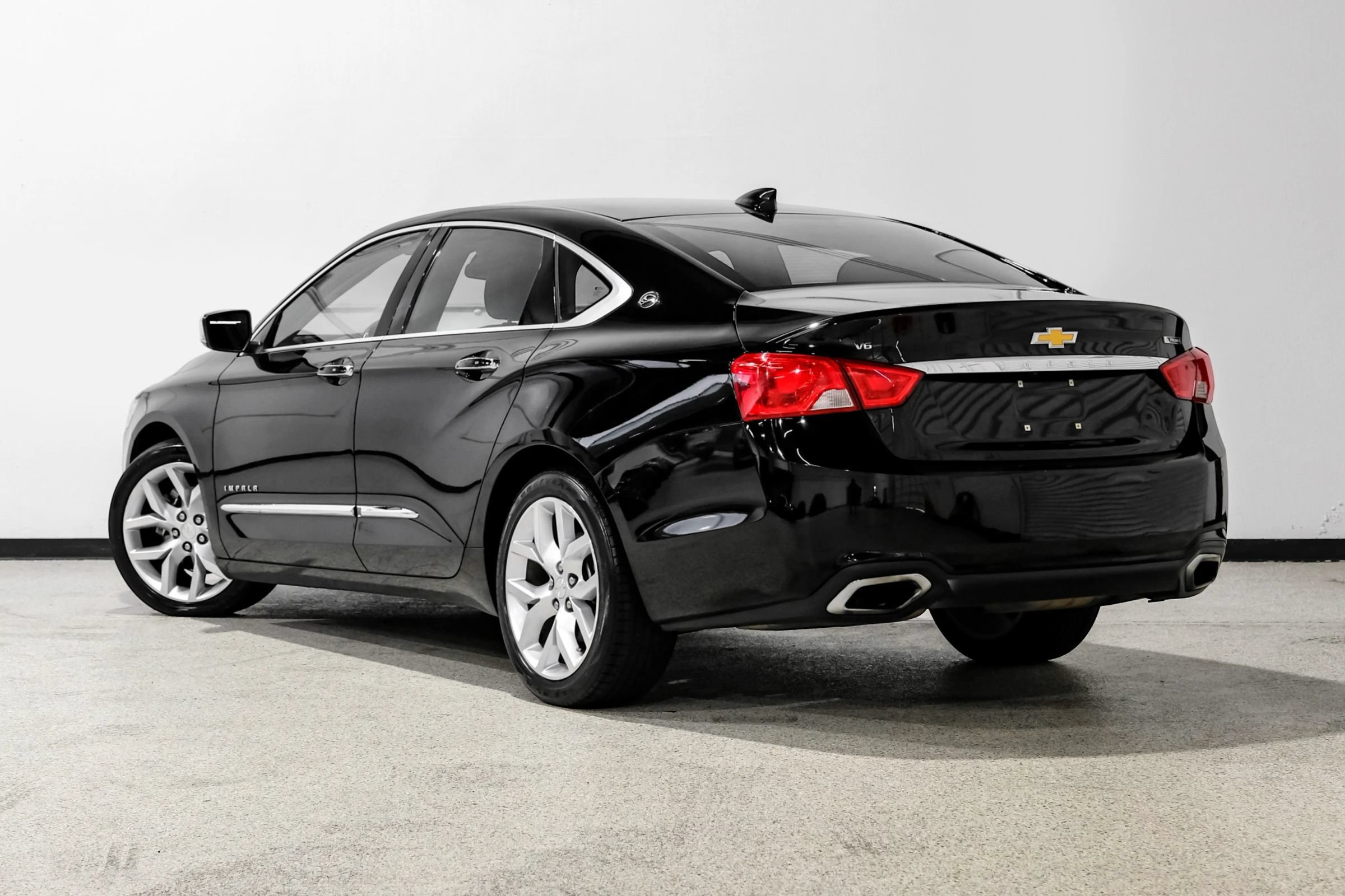 Used 2017 Chevrolet Impala Premier FWD image 8