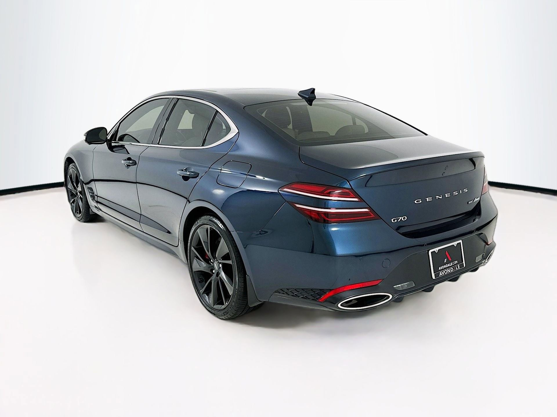 Used 2022 Genesis G70 3.3T w/ Sport Prestige Package image 6