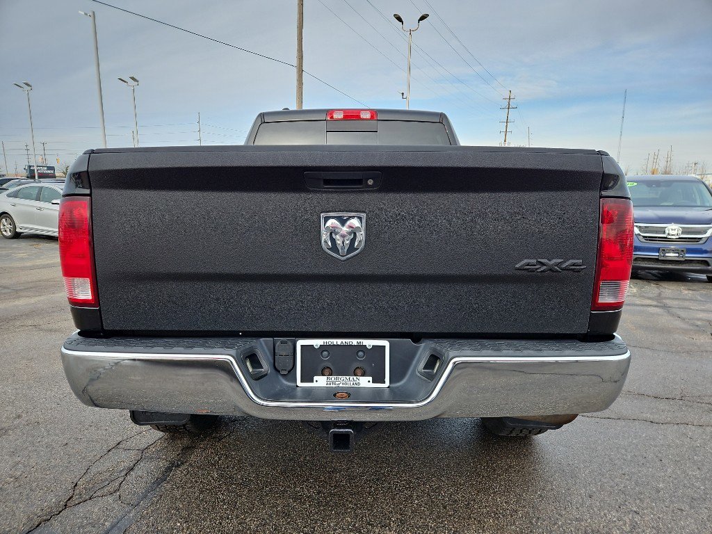 Used 2015 RAM 1500 Classic SLT image 3