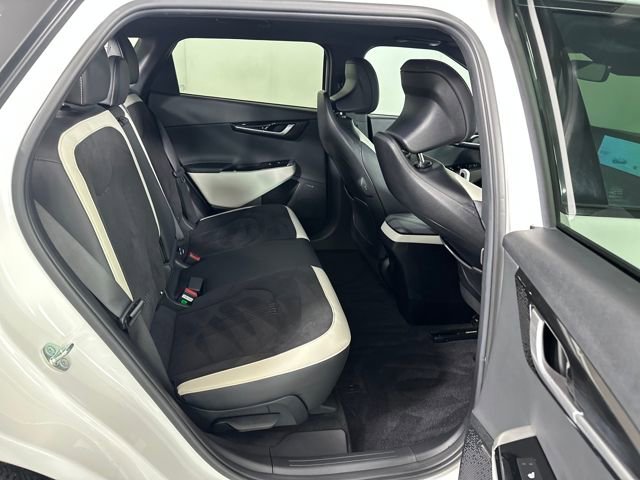 Used 2023 Kia EV6 GT-Line w/ GT-Line Suede Seat Package image 27