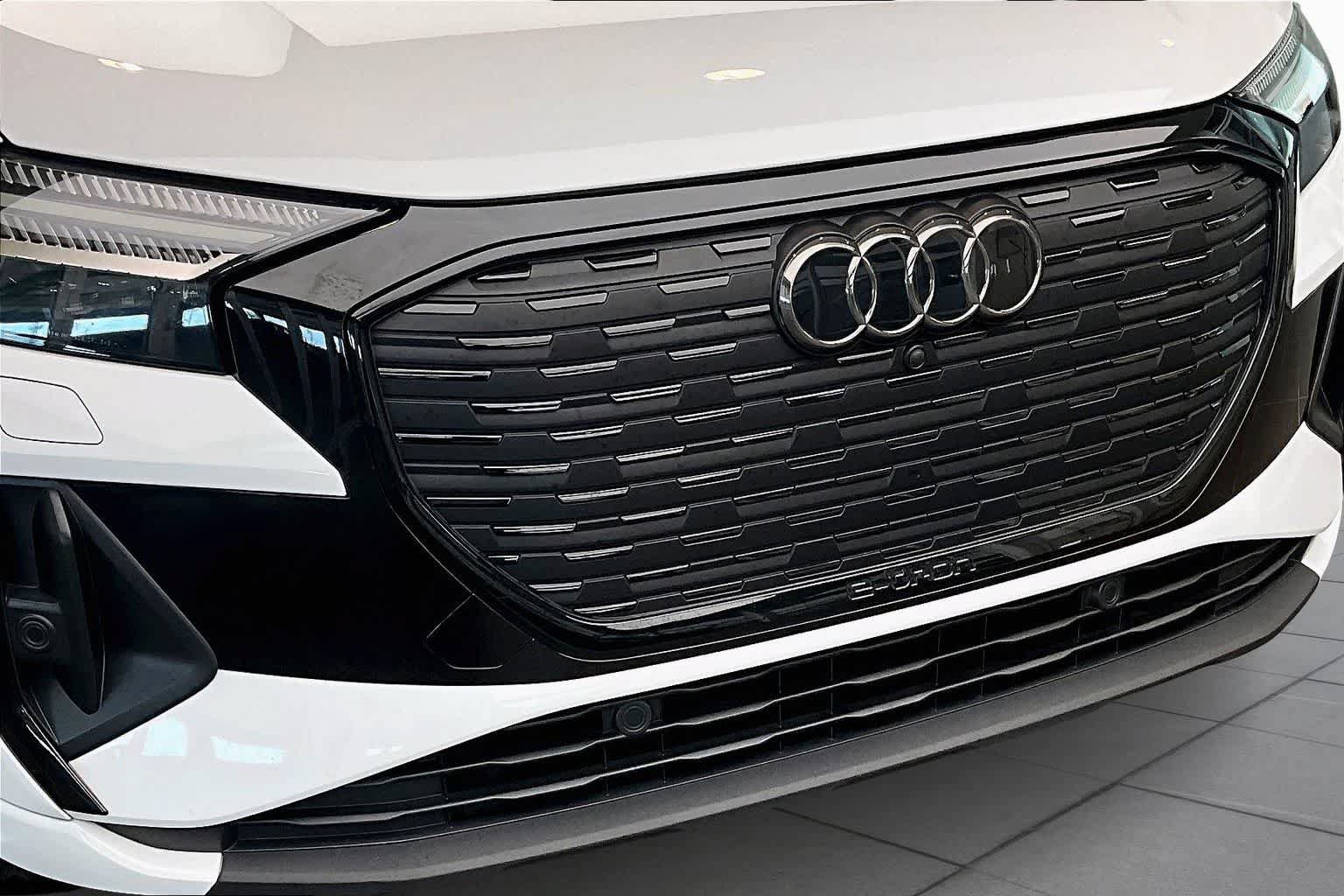 Used 2023 Audi Q4 e-tron Prestige w/ Black Optic Package AWD/4WD image 30