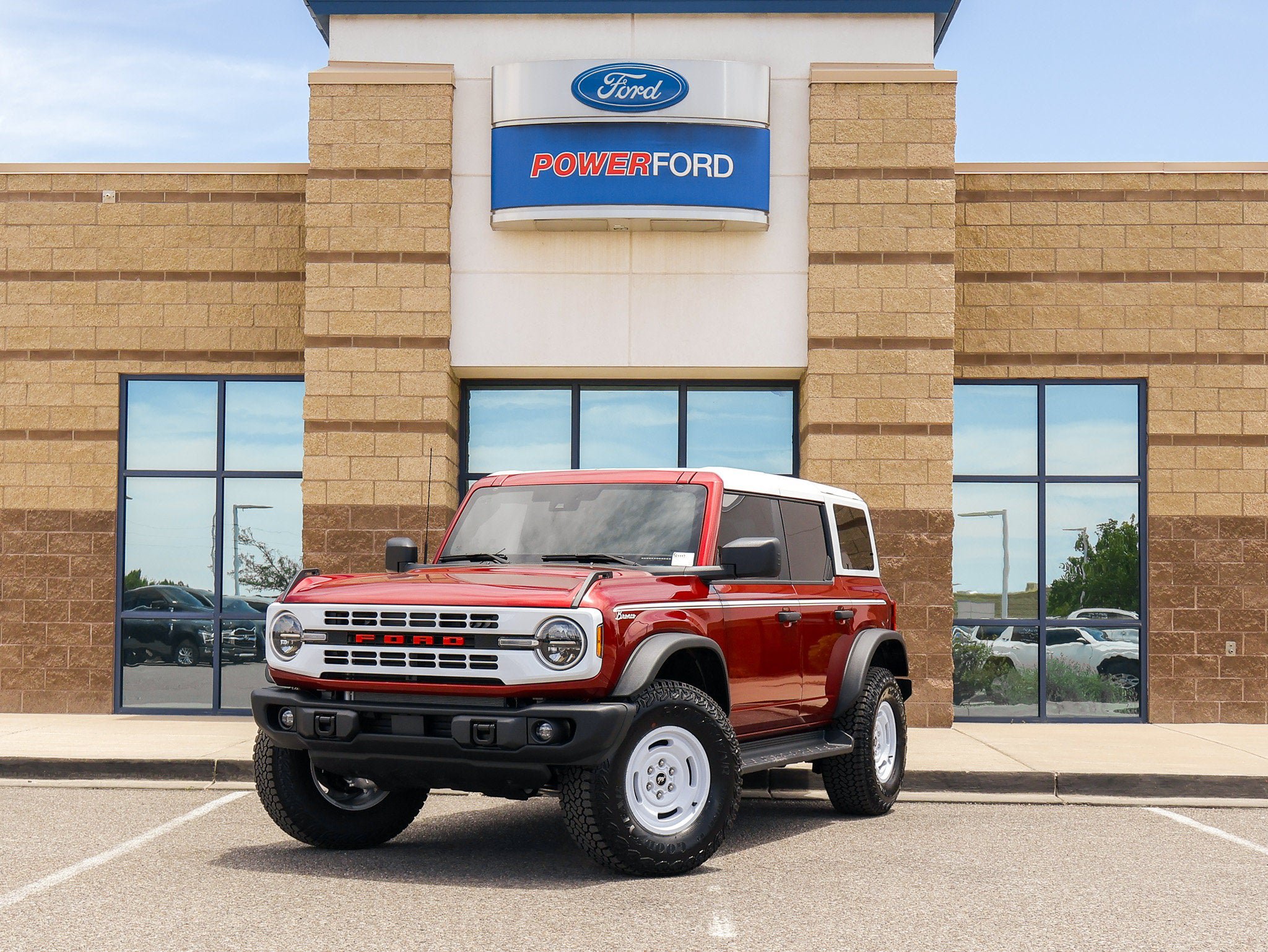 New 2026 Ford Bronco Heritage Edition AWD/4WD image 2