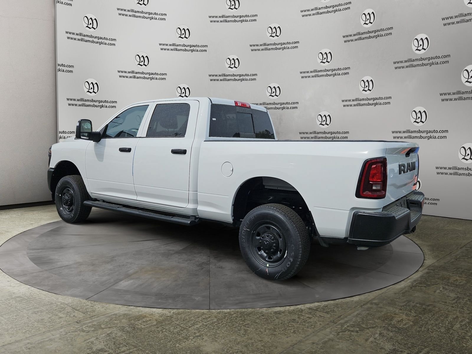 New 2026 RAM 2500 Tradesman AWD/4WD image 3