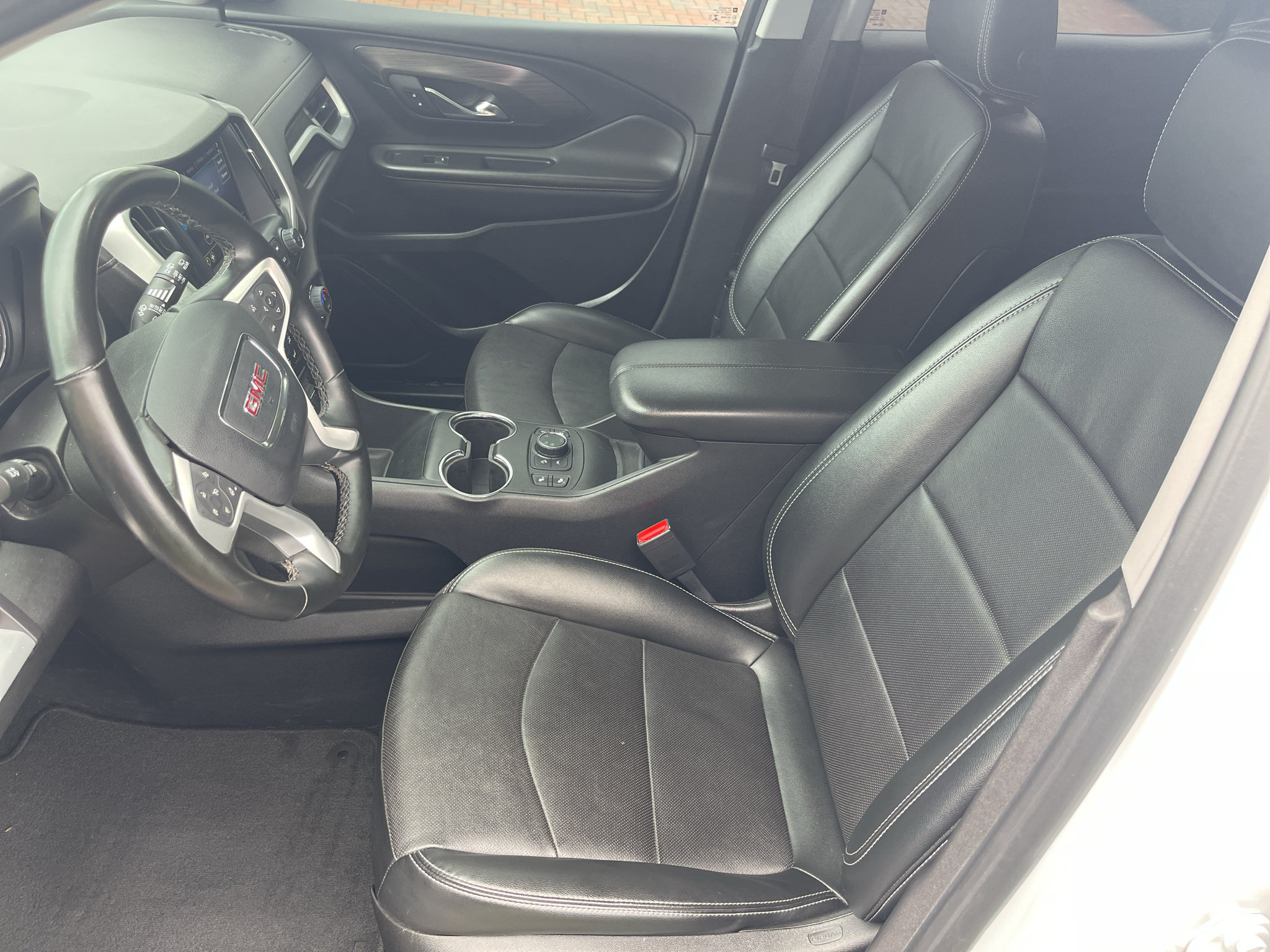 Used 2023 GMC Terrain SLT AWD/4WD image 15