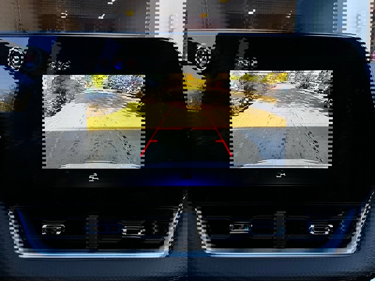 Used 2025 Chevrolet Equinox LT image 30