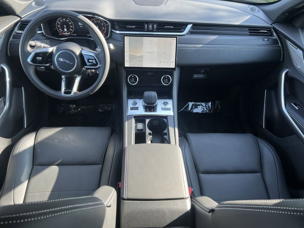 Used 2025 Jaguar F-PACE R-Dynamic S image 12