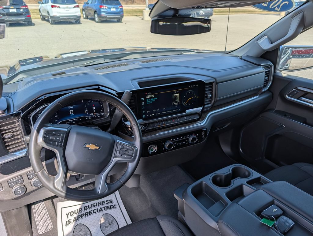 Used 2024 Chevrolet Silverado 1500 LT AWD/4WD image 13