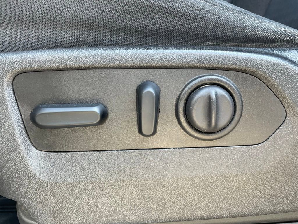 Used 2019 Chevrolet Silverado 1500 RST w/ All-Star Edition image 11