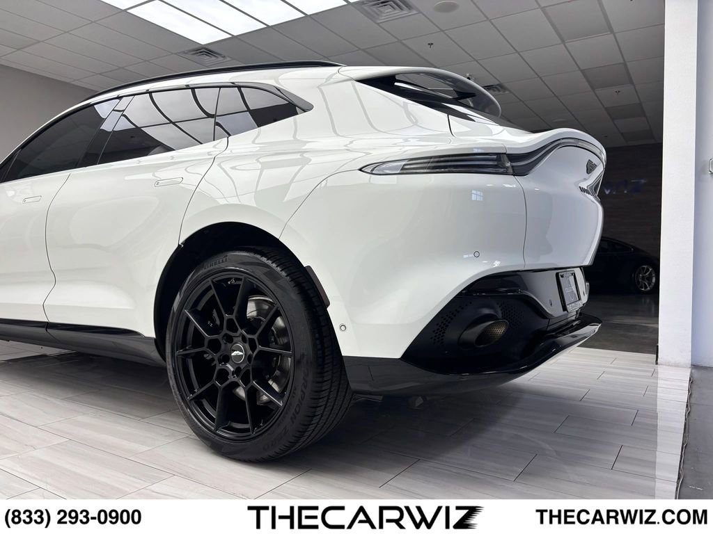 Used 2021 Aston Martin DBX AWD/4WD image 21