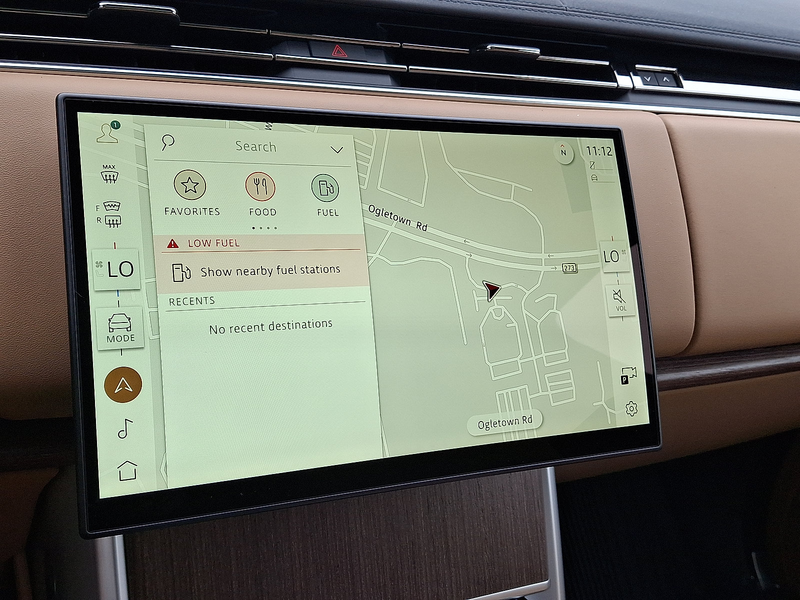 New 2026 Land Rover Range Rover Long Wheelbase SE AWD/4WD image 8