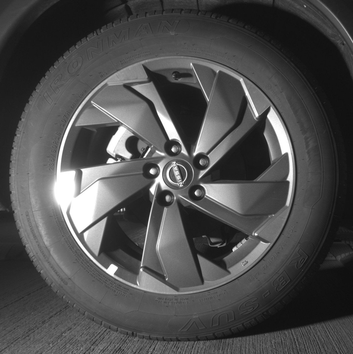 Used 2025 Nissan Rogue SV image 15